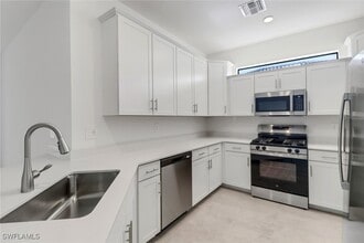 19596 Hinkley Dr in Estero, FL - Building Photo - Building Photo