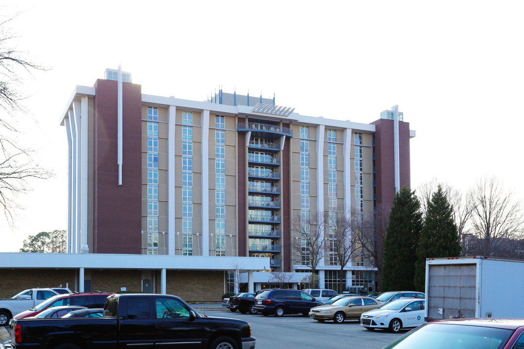 Strawn Tower in Charlotte, NC - Building Photo