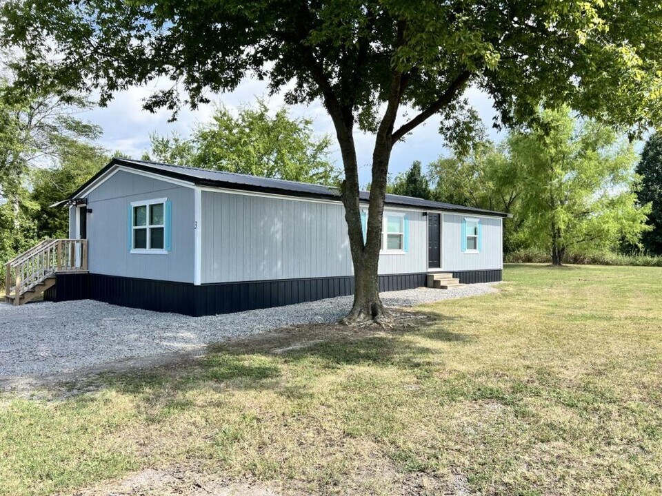 17822 S Bryant Rd in Tahlequah, OK - Building Photo