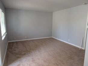 43 Lester Ave in San Jose, CA - Building Photo - Building Photo