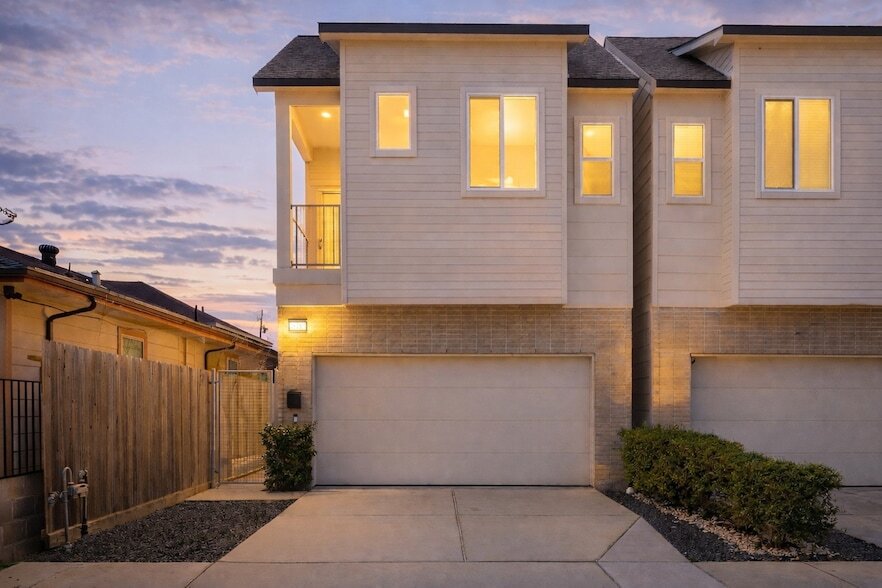 4618 Nichols St in Houston, TX - Foto de edificio