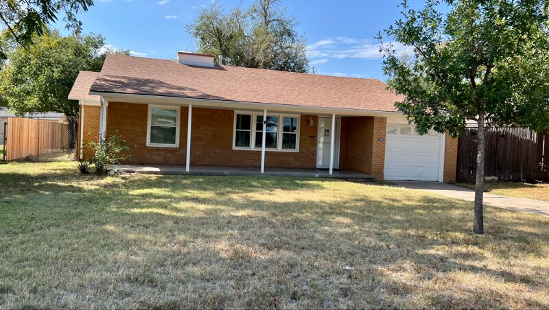 2104 S Travis St in Amarillo, TX - Building Photo