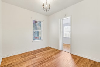 2845 Valencia Way S in St. Petersburg, FL - Building Photo - Building Photo