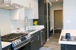 2214 N Newhall St in Milwaukee, WI - Building Photo