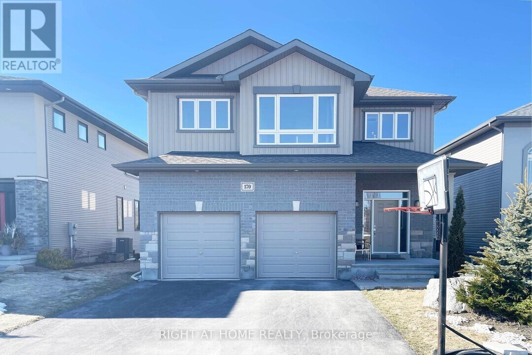 170 Escarpment Cres in Ottawa, ON - Building Photo