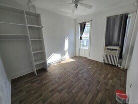5614 Broadway in Bronx, NY - Building Photo