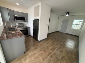 2919 Broadway in West Palm Beach, FL - Foto de edificio - Building Photo