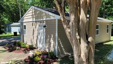 8810 Pocahontas Trail in Williamsburg, VA - Building Photo - Building Photo