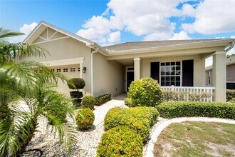 1013 Emerald Dunes Dr in Sun City Center, FL - Building Photo - Building Photo