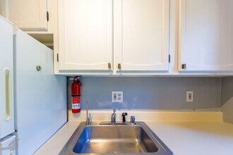1200 Q St NW in Washington, DC - Building Photo - Building Photo