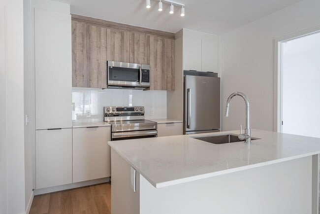 property at 814-82e 2e Avenue