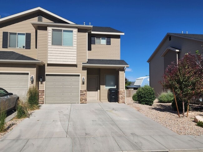 property at 1677 N Main St