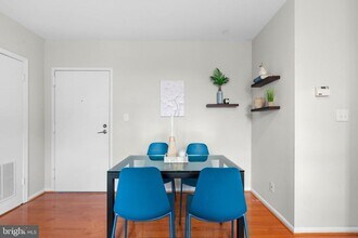 2001 16th St NW in Washington, DC - Building Photo - Building Photo