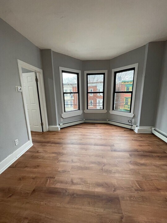 15 Liberty St in Newburgh, NY - Building Photo