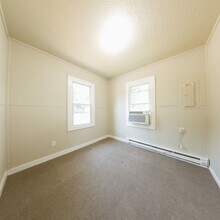 1219 E 37th St in Des Moines, IA - Building Photo - Building Photo