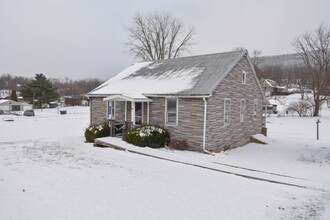 113 East End Mountain Rd in Mill Hall, PA - Building Photo - Building Photo