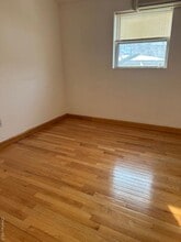 209-38 46th Rd in Queens, NY - Building Photo - Building Photo