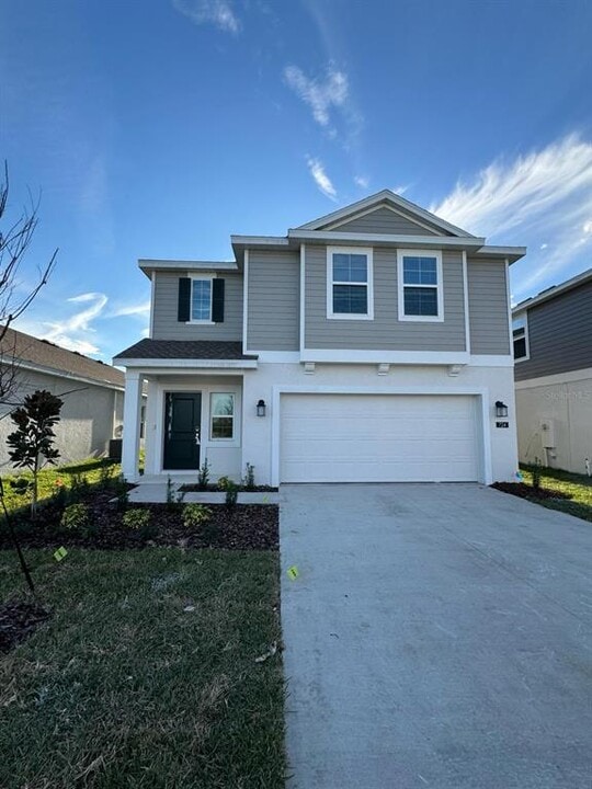 724 Reggie Rd in Winter Haven, FL - Building Photo