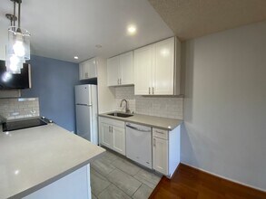 46-63 Emepela Pl-Unit -R208 in Kaneohe, HI - Building Photo - Building Photo