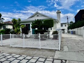 3574 Wesley St in Culver City, CA - Building Photo