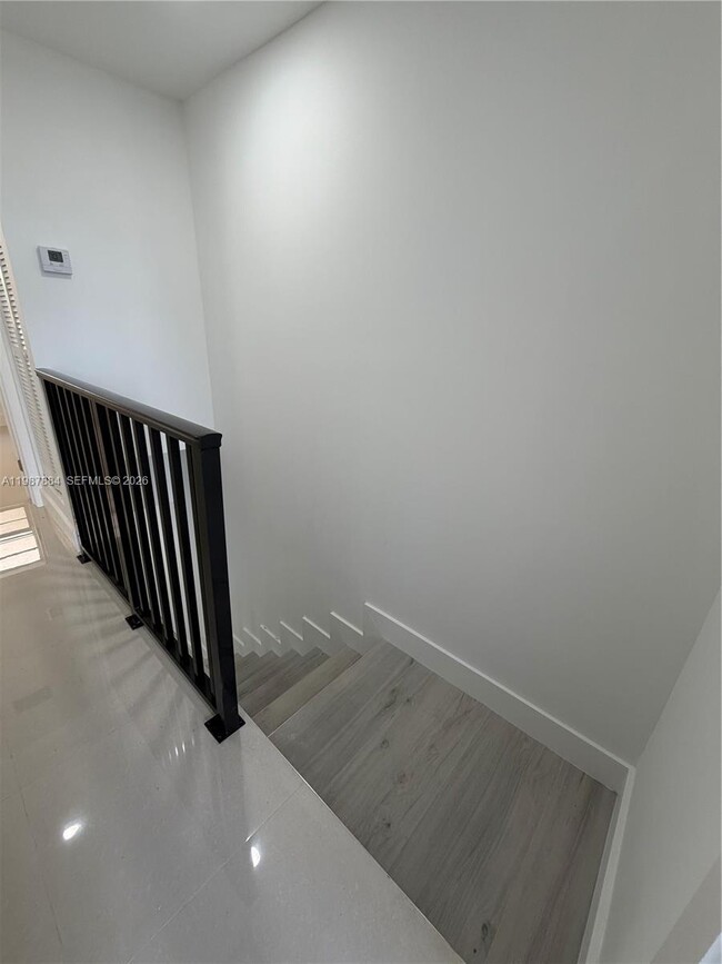 1550 W 7th Ct in Hialeah, FL - Building Photo - Building Photo