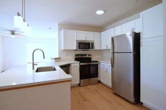 Midtown Terrace in Madison, WI - Building Photo - Building Photo