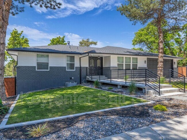 7726 S 3500 E in Cottonwood Heights, UT - Building Photo - Building Photo
