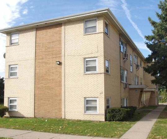 470 Gordon Ave in Calumet City, IL - Building Photo