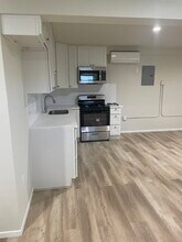 1760-1766 Malcolm Ave in Los Angeles, CA - Foto de edificio - Building Photo