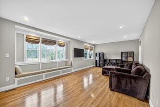 28 Webster St in Medford, MA - Building Photo - Building Photo