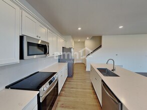 9142 Henley Ave in Reynoldsburg, OH - Building Photo - Building Photo