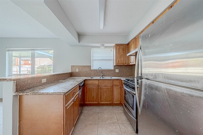 3107 Sleepy Hollow Dr