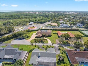 7720 SW 183rd Terrace in Palmetto Bay, FL - Building Photo - Building Photo