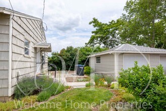 1235 Boyer Ave in Walla Walla, WA - Building Photo - Building Photo