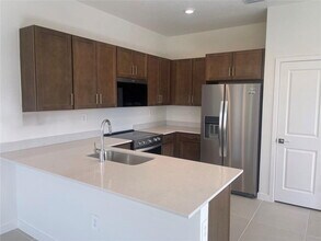 116 NE 13th St in Homestead, FL - Building Photo - Building Photo