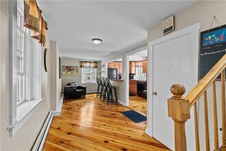 6 Hammond St in Newport, RI - Foto de edificio - Building Photo
