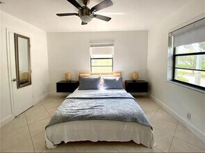 11613 NW 28th St in Coral Springs, FL - Foto de edificio - Building Photo