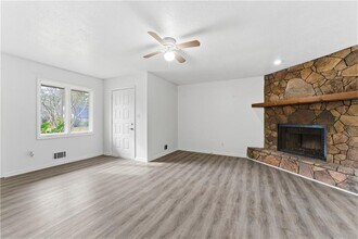 2130 Fieldstone View Ct SE in Conyers, GA - Building Photo - Building Photo