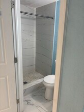 2025 56th Ave in Vero Beach, FL - Foto de edificio - Building Photo