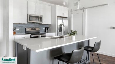 5511 Caprock Smt Dr, Unit 1408 in Bee Cave, TX - Foto de edificio - Building Photo