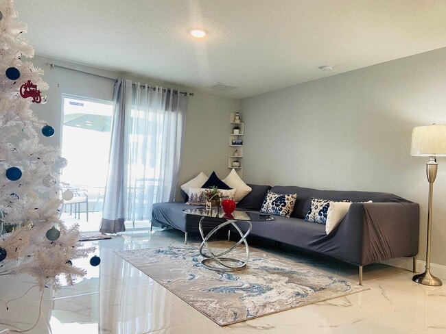 479 SW Holden Terrace in Port St. Lucie, FL - Building Photo - Building Photo