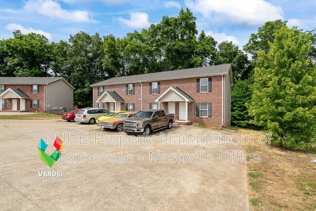 519 Peachers Ridge Rd in Clarksville, TN - Building Photo - Building Photo