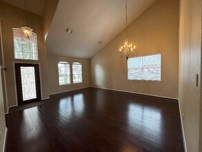 10106 Erin Glen Way in Pearland, TX - Building Photo - Building Photo