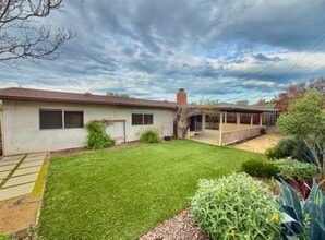 334 Calor Dr in Buellton, CA - Foto de edificio - Building Photo