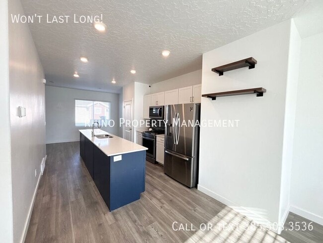 1092 E Vessel Ct in Saratoga Springs, UT - Building Photo - Building Photo