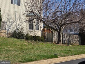 300 Cinnabar Ln in Bel Air, MD - Building Photo - Building Photo