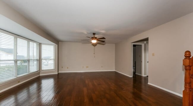 805 Arlington Glen Dr in Fenton, MO - Foto de edificio - Building Photo