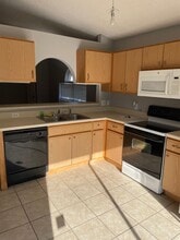 5940 Lake Front Dr in Wesley Chapel, FL - Building Photo - Building Photo