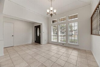 6943 Mill Falls Dr in Dallas, TX - Building Photo - Building Photo