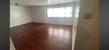 2530 W Fitch Ave, Unit G in Chicago, IL - Building Photo - Building Photo